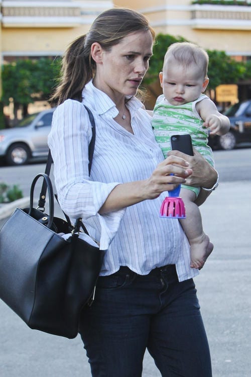 Ben Affleck and Jennifer Garner take the girls to The Brentwood Country Mart