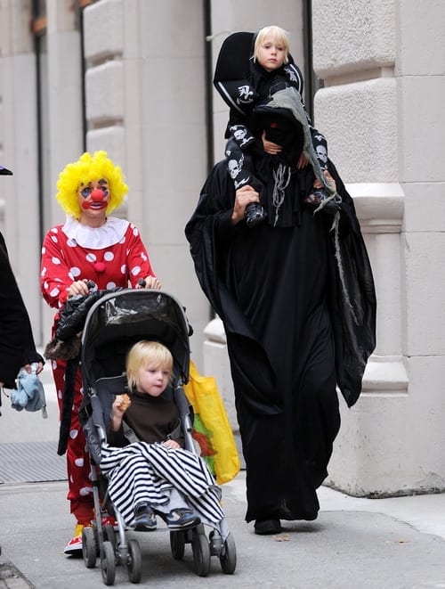 Liev Schreiber and Naomi Watts Get Into The Spirits Of Halloween