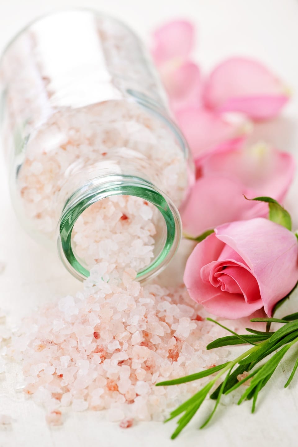 Epsom Salt Bath for Sore Muscles - Modern Day Moms