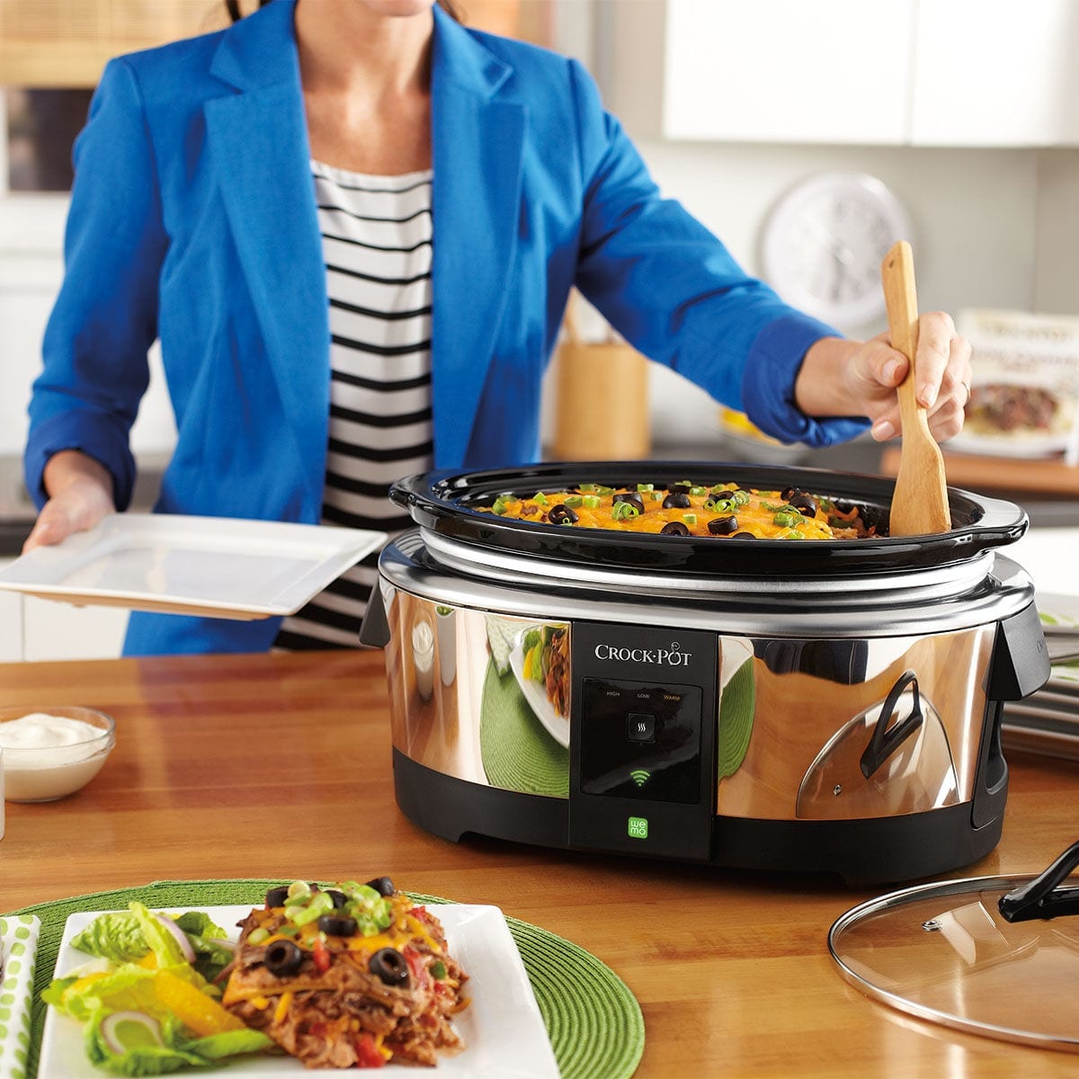 Crockpot Now Makes a Smart Slow Cooker, and We Are So Excited!